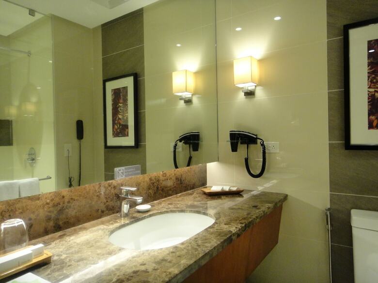 Best Western Plus The Ivywall Hotel