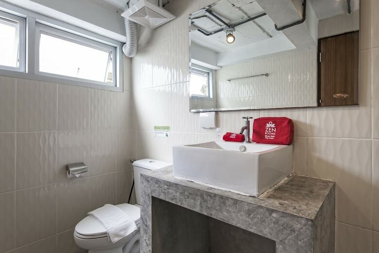 Hotel Zen Rooms Basic Nanai Phuket