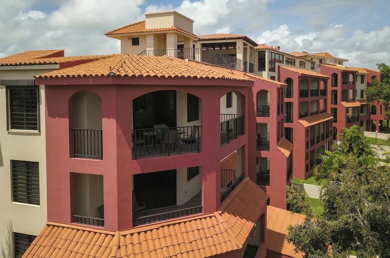 Hotel The Plaza Suites