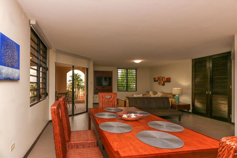 Hotel The Plaza Suites