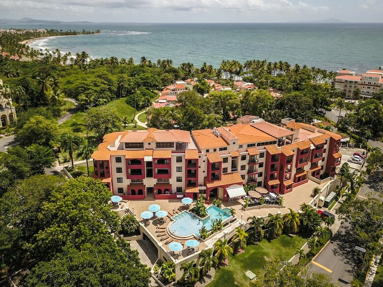 Hotel The Plaza Suites