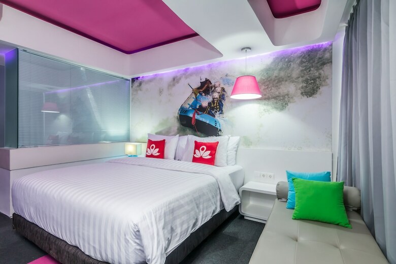 Hotel Zen Premium Kuta Raya