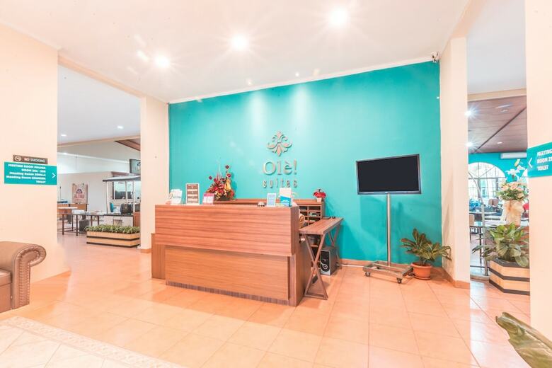 Capital O 1662 Ole Suites Hotel