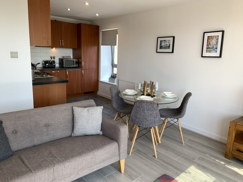 Clyde Waterfront Apartments