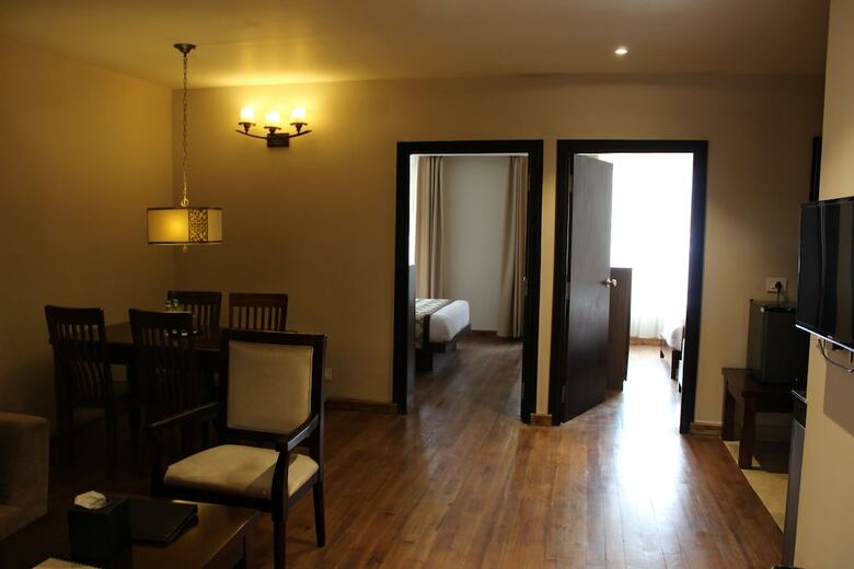 Ariya Hotel