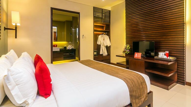 Hotel Zen Premium Seminyak Braban