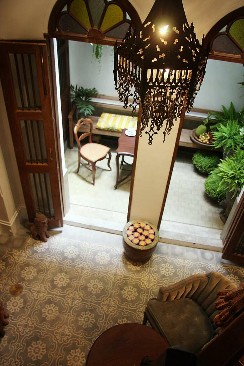 Hotel The Bhuthorn Bed And Breakfast
