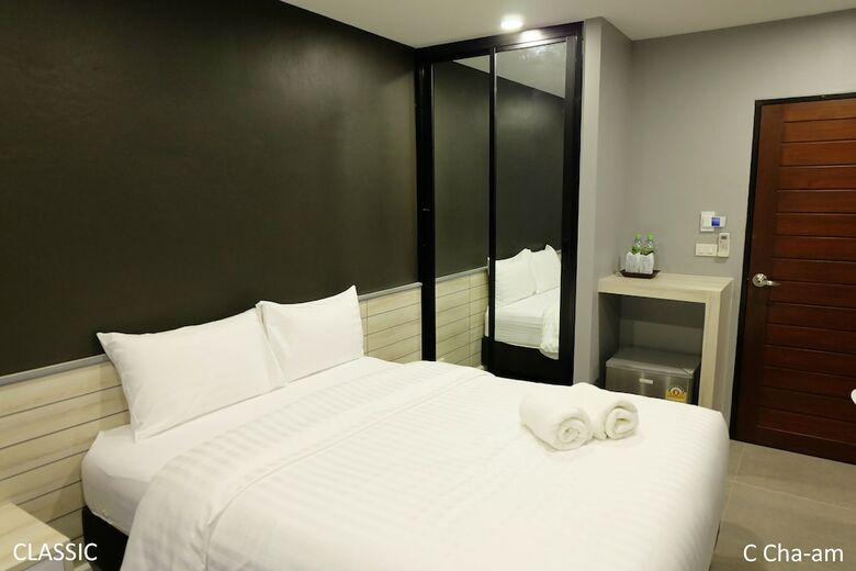 C Cha-am Hotel