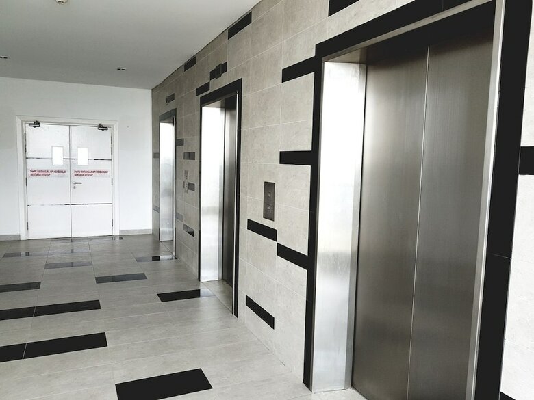 Apartamentos Holi 1medini Suites