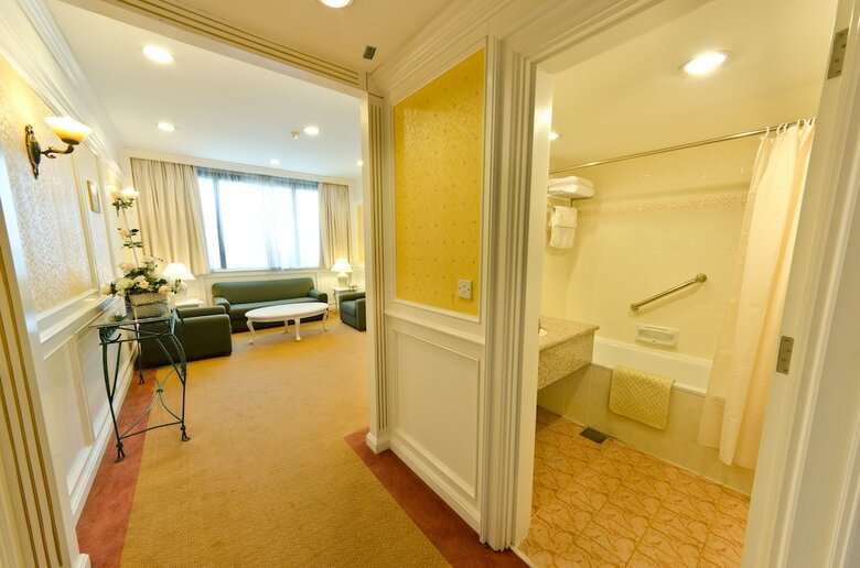 Park Avenue Hotel
