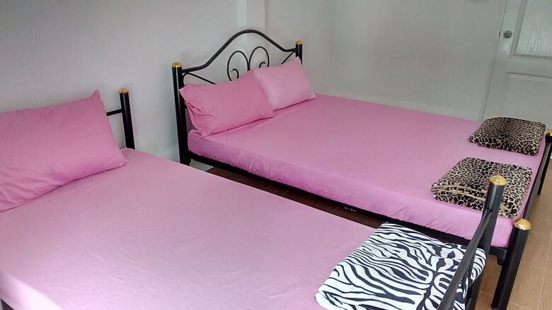 Hostal Suratthani Airport Hostel
