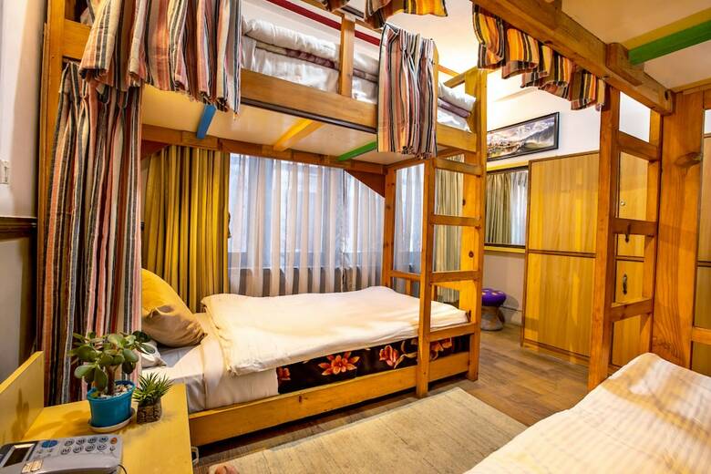 Shangri-la Boutique Hotel