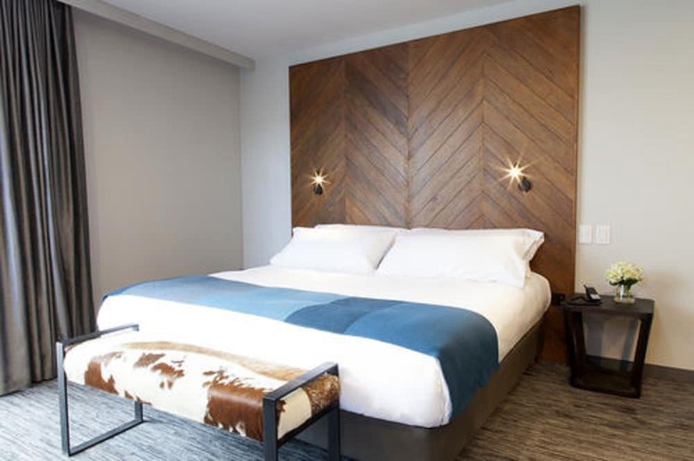 Atix Hotel