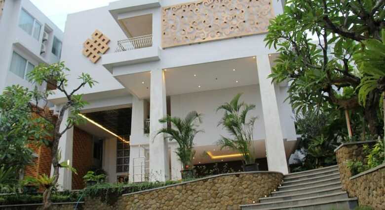 Signature Hotel Bali