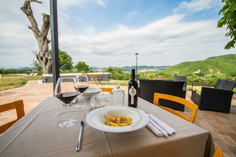 Agroturismo Tenuta Borgo Santa Cecilia