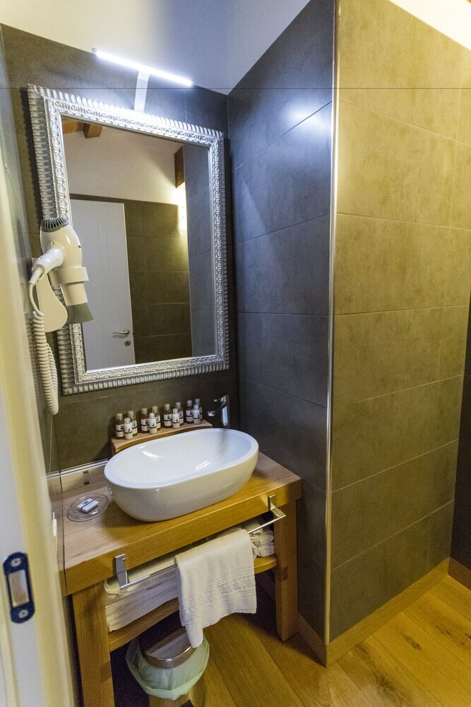 Agroturismo Tenuta Borgo Santa Cecilia