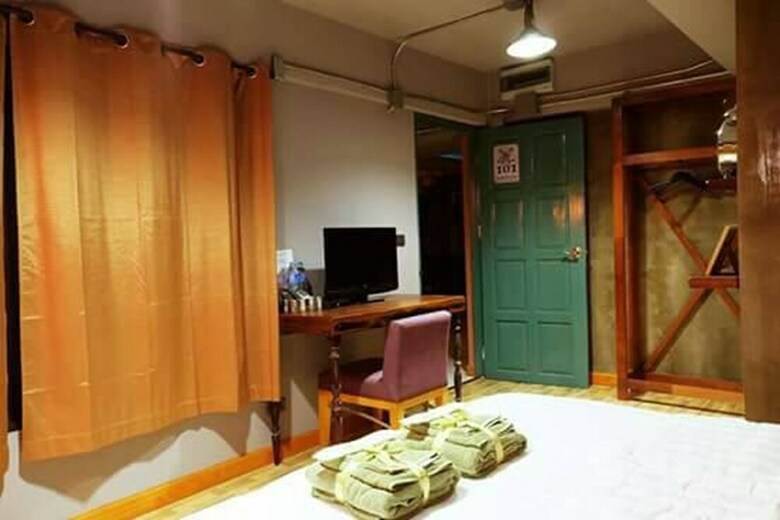 Hostal Baan Aom Boutique Pranburi