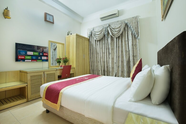 Ruby Hotel