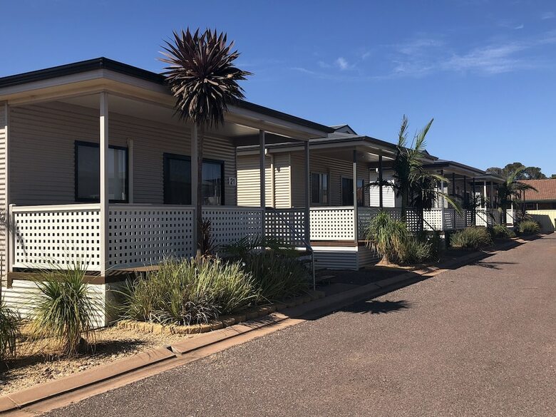 Apartamentos Sundowner Cabin And Tourist Park