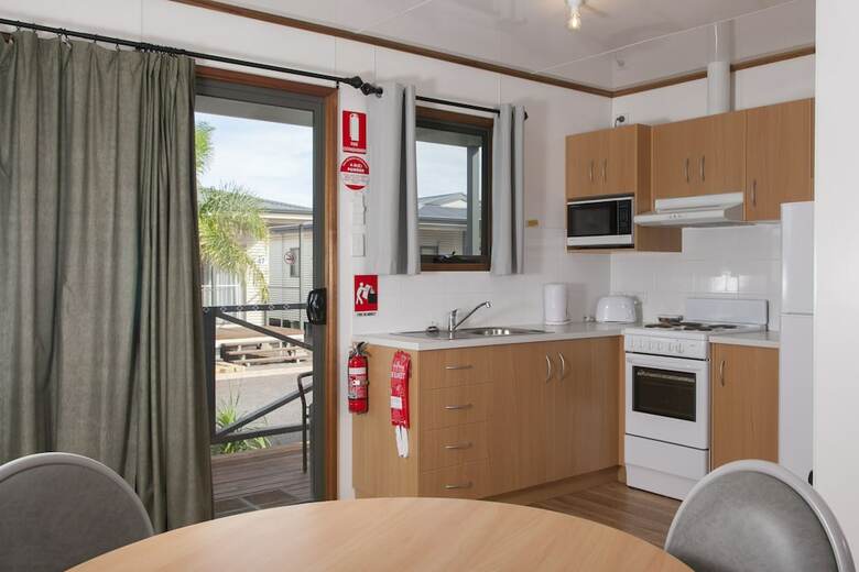 Apartamentos Sundowner Cabin And Tourist Park