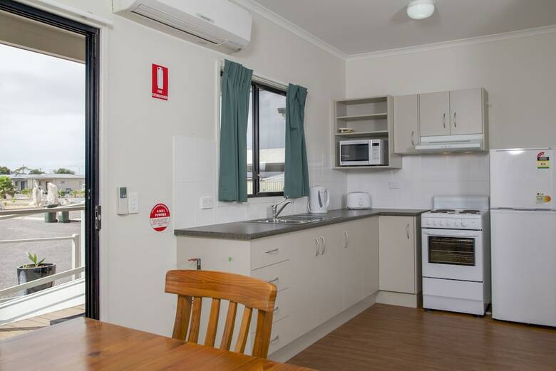 Apartamentos Sundowner Cabin And Tourist Park