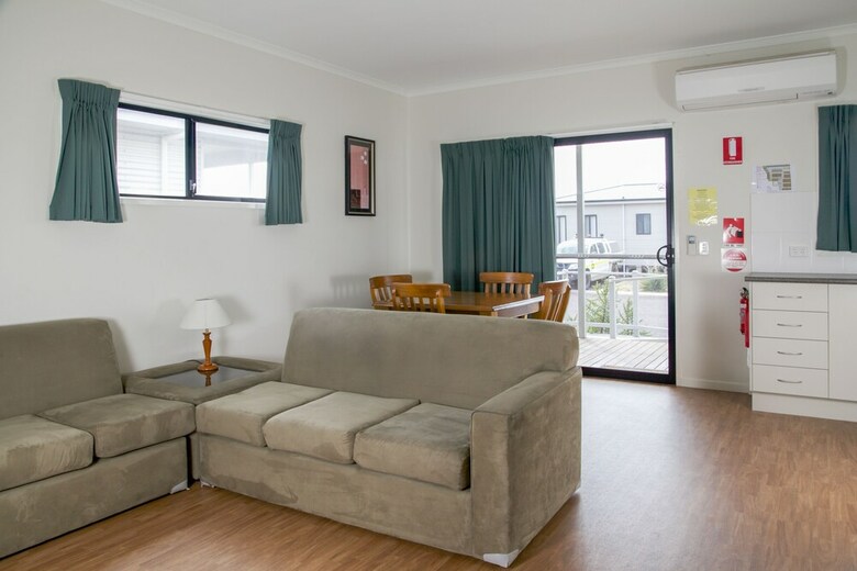 Apartamentos Sundowner Cabin And Tourist Park
