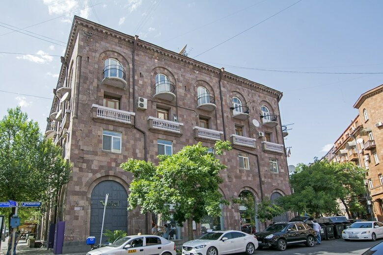 Flatsinyerevan - Apartments By Republic Square
