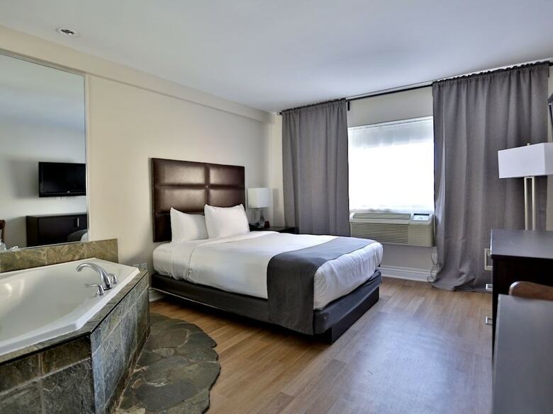 Hotel H�tel Newstar Montr�al