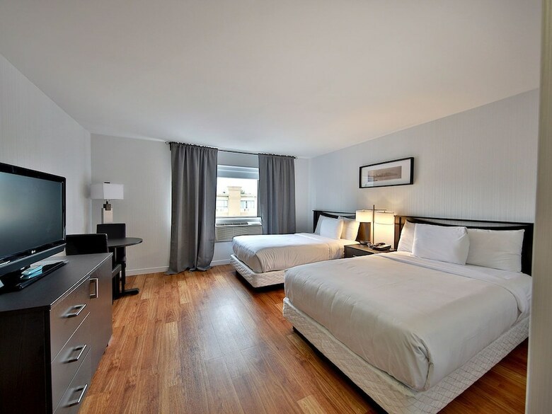 Hotel H�tel Newstar Montr�al
