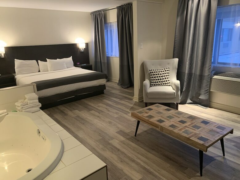 Hotel H�tel Newstar Montr�al