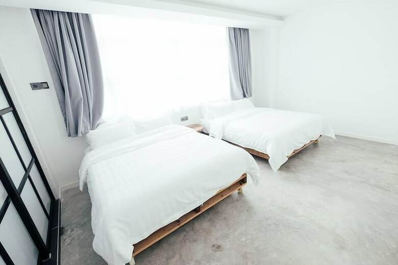 White Loft Hotel