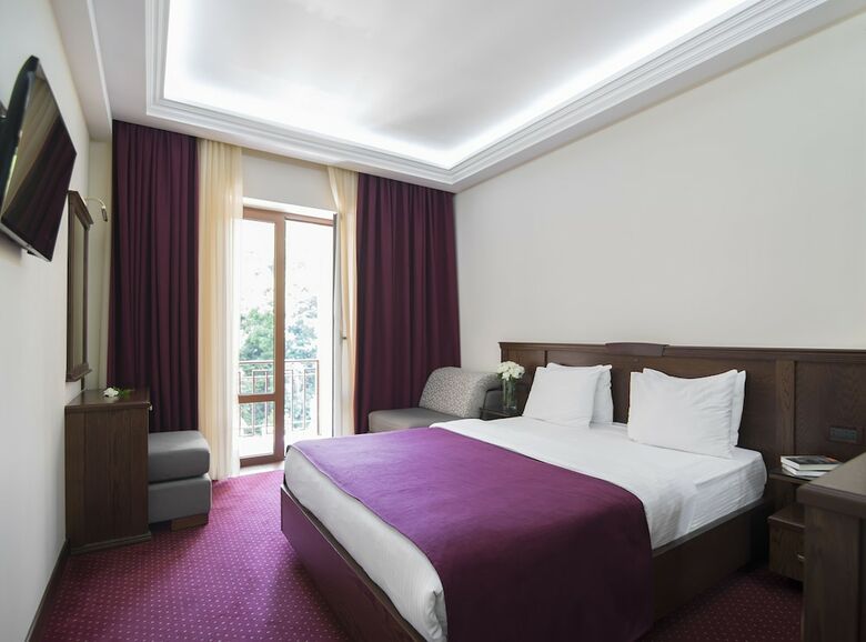 Elegant Hotel & Resort