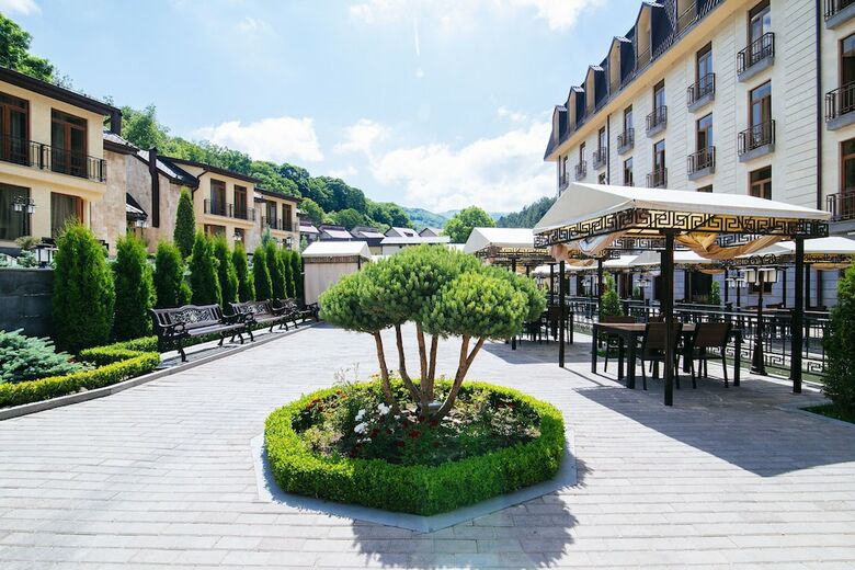 Elegant Hotel & Resort