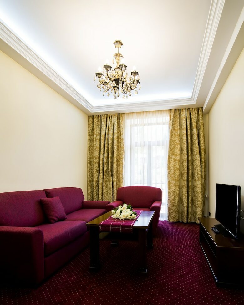 Elegant Hotel & Resort