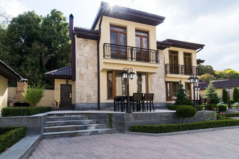 Elegant Hotel & Resort