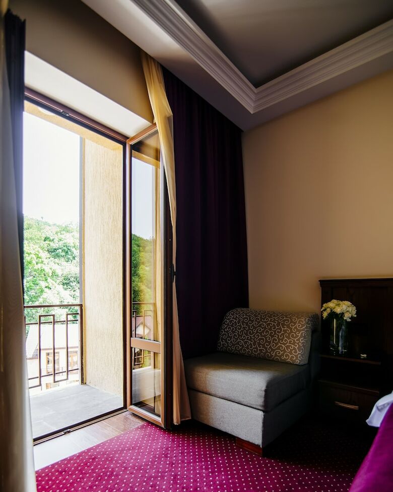 Elegant Hotel & Resort