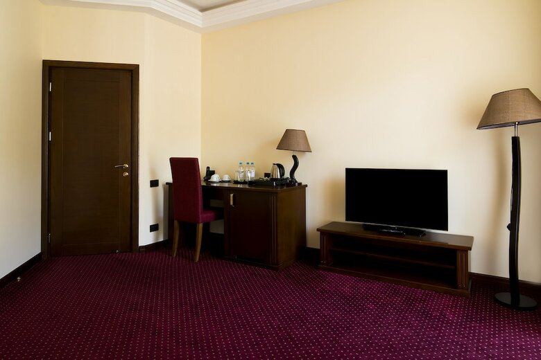 Elegant Hotel & Resort