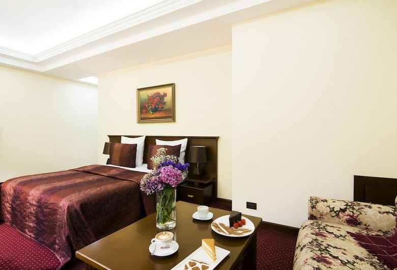 Elegant Hotel & Resort