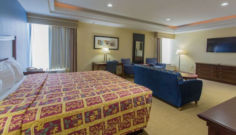 Hotel Studios And Suites 4 Less Western Branch