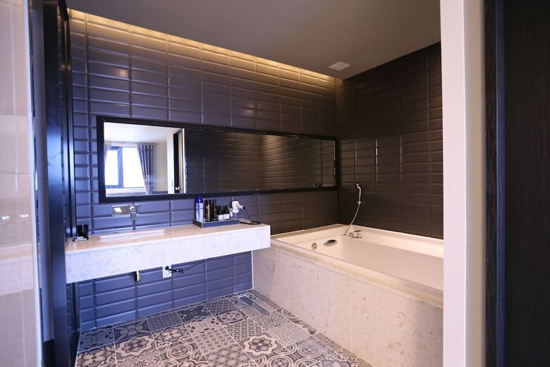 Le Idea Hotel