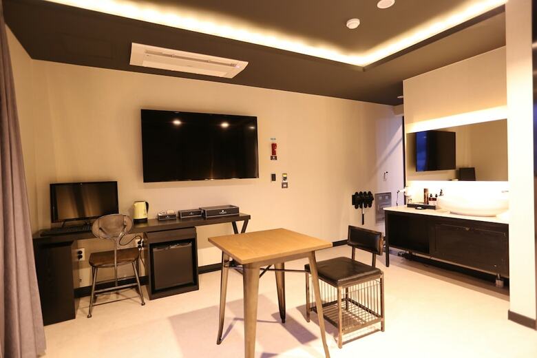 Le Idea Hotel