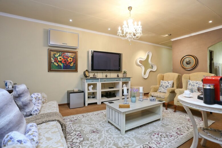Hotel Shangri-la Manor - Adults Only