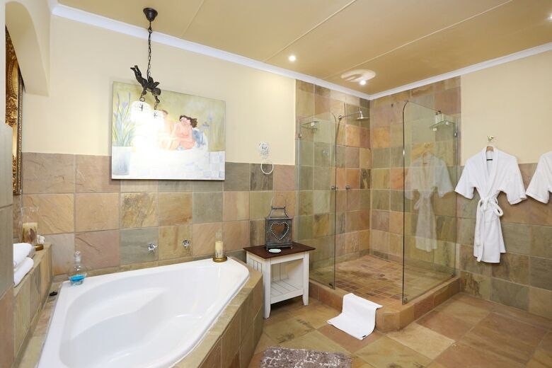 Hotel Shangri-la Manor - Adults Only