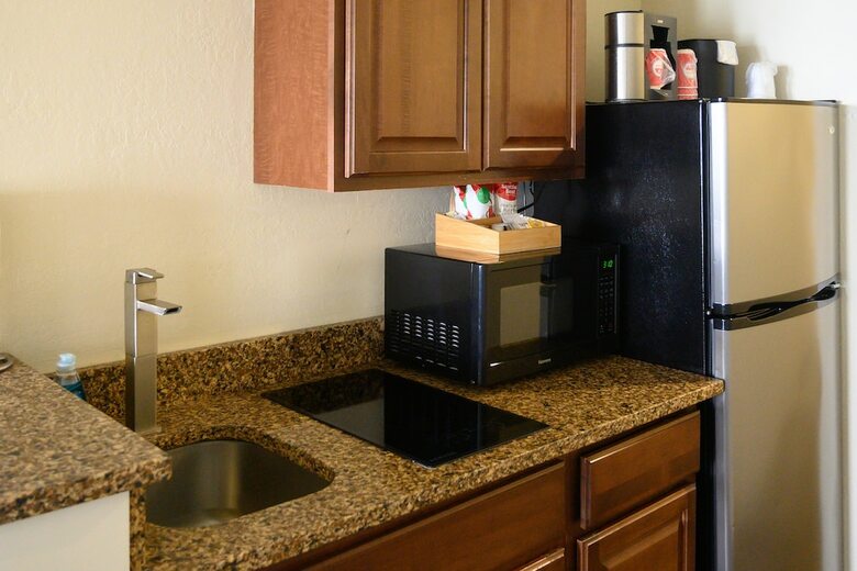 Hotel Cherry Tree Inn & Suites