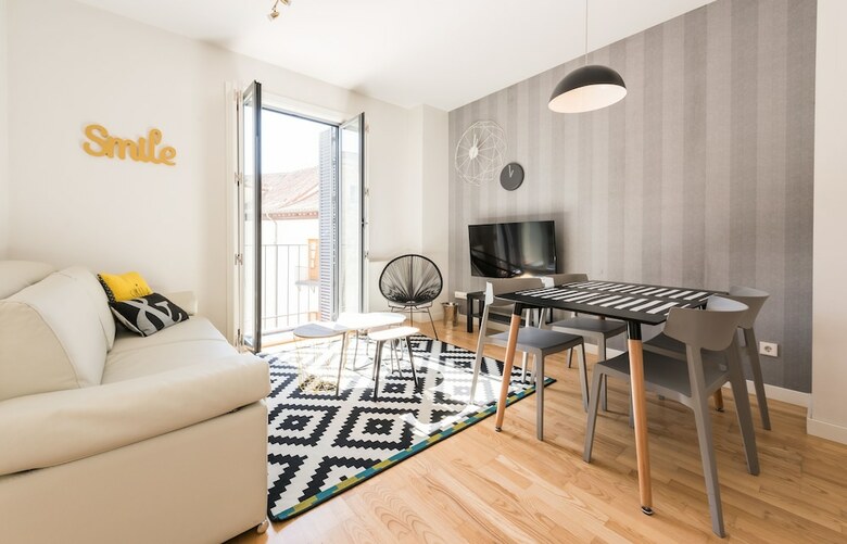 Apartamentos Smartrental Puerta Del Sol