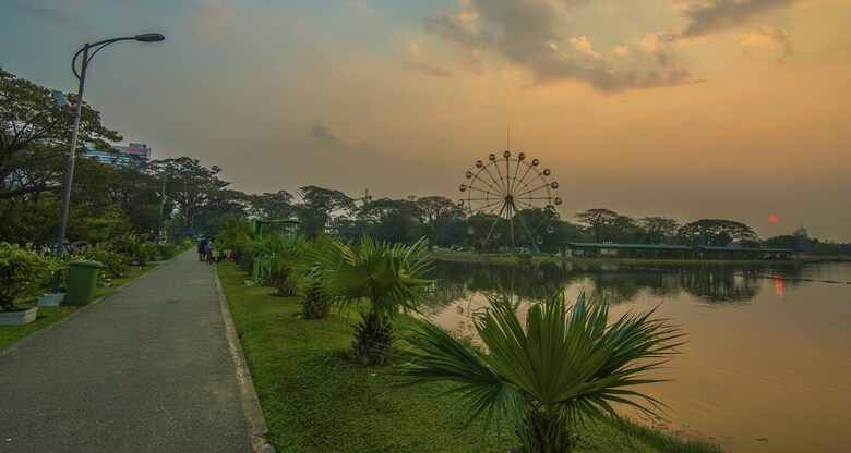 Hotel Mercure Yangon Kaba Aye