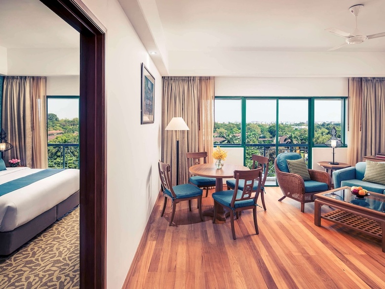 Hotel Mercure Yangon Kaba Aye