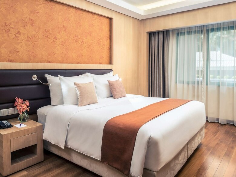 Hotel Mercure Yangon Kaba Aye