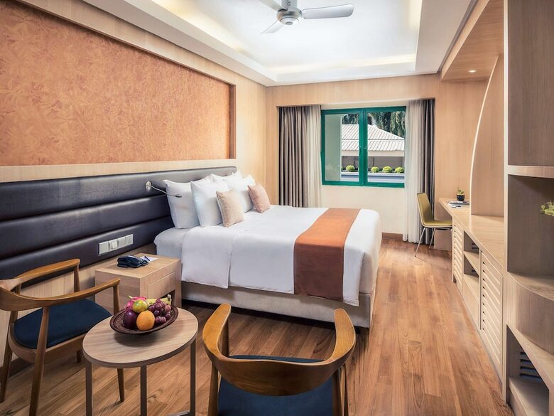 Hotel Mercure Yangon Kaba Aye