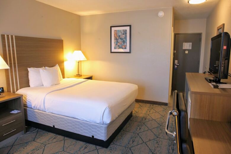 Hotel Baymont By Wyndham Effingham